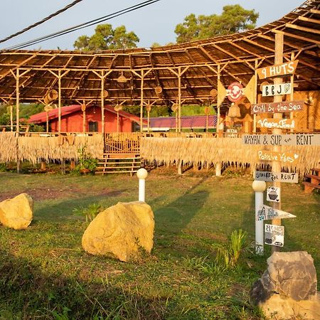 Hotel 9 Huts On A Hill Kudat Exteriér fotografie