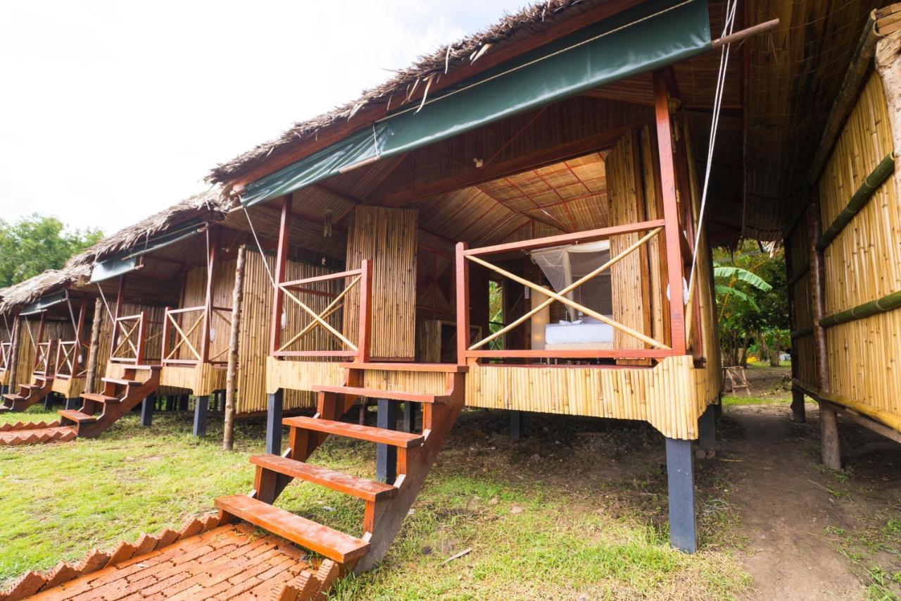 Hotel 9 Huts On A Hill Kudat Exteriér fotografie